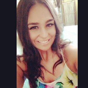 Meet your Posher, Daniela